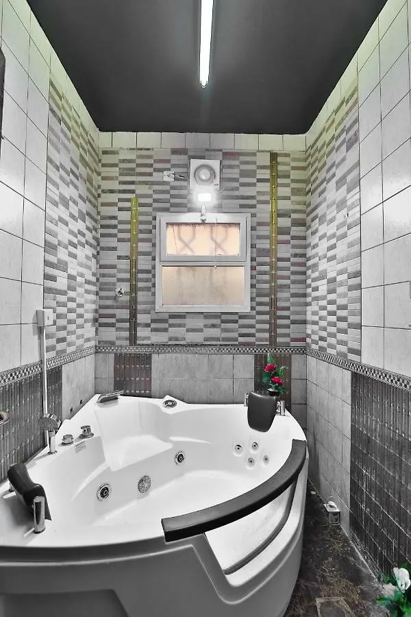 Oyo 124 Dome Hotel Suites Al Orouba Rijád 2*,